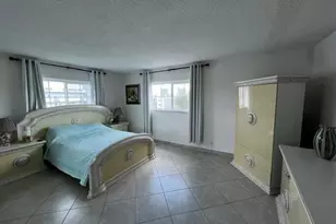 1001 NE 14th Ave, Hallandale Beach, FL 33009 - Photo 33