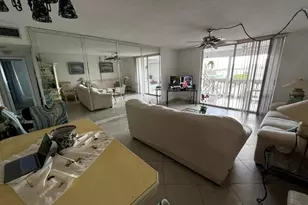 1001 NE 14th Ave, Hallandale Beach, FL 33009 - Photo 9