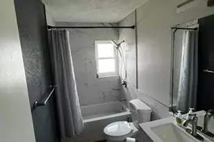 1001 NE 14th Ave, Hallandale Beach, FL 33009 - Photo 25
