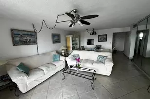 1001 NE 14th Ave, Hallandale Beach, FL 33009 - Photo 15