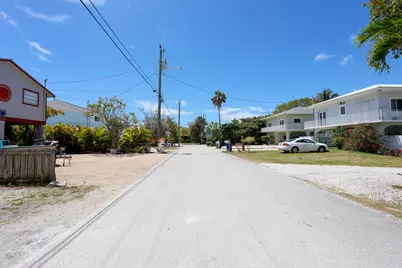 978 Gibraltar Road, Key Largo, FL 33037 - Photo 5
