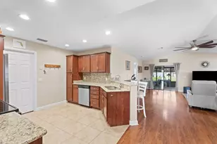 24 Alta Loma, Port Saint Lucie, FL 34952 - Photo 11