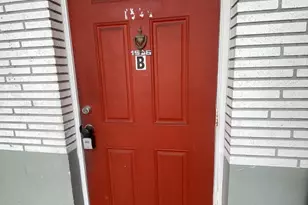 1546 NE 32nd St, Oakland Park, FL 33334 - Photo 25