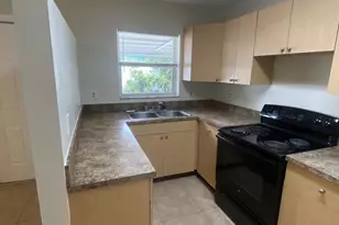 1546 NE 32nd St, Oakland Park, FL 33334 - Photo 27