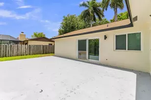 3905 E Woodscape Dr, Miramar, FL 33023 - Photo 41