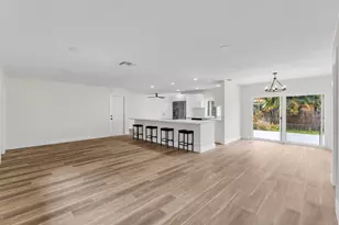 3905 E Woodscape Dr, Miramar, FL 33023 - Photo 7