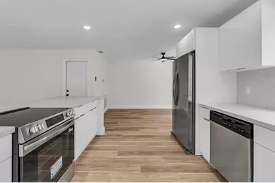 3905 E Woodscape Drive, Miramar, FL 33023 - Photo 13