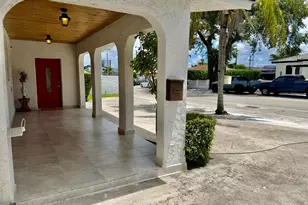 114 SW 57th Ct, Miami, FL 33144 - Photo 3