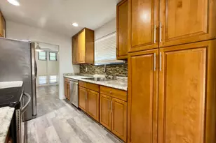 11698 NW 20th Dr, Coral Springs, FL 33071 - Photo 9