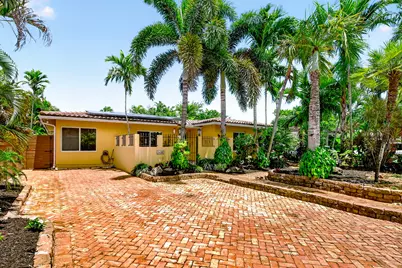 1426 NE 17th Avenue, Fort Lauderdale, FL 33304 - Photo 1