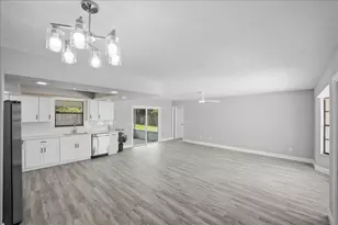765 SE Floresta Dr, Port Saint Lucie, FL 34983 - Photo 17