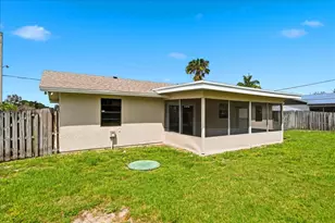 765 SE Floresta Dr, Port Saint Lucie, FL 34983 - Photo 39