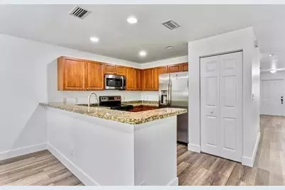 330 SW 2nd Avenue #14, Hallandale Beach, FL 33009 - Photo 15