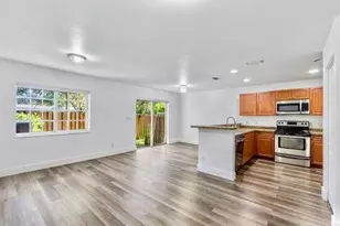 330 SW 2nd Ave, Hallandale Beach, FL 33009 - Photo 11