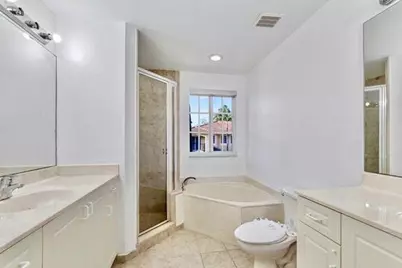 330 SW 2nd Avenue #14, Hallandale Beach, FL 33009 - Photo 23