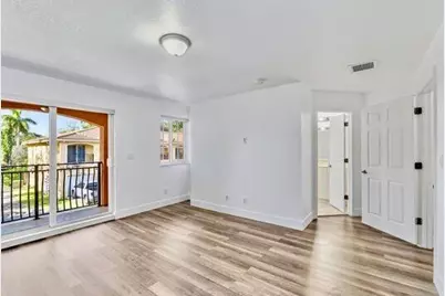 330 SW 2nd Avenue #14, Hallandale Beach, FL 33009 - Photo 21