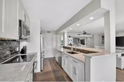 104 Half Moon Circle #D2, Hypoluxo, FL 33462 - Photo 17