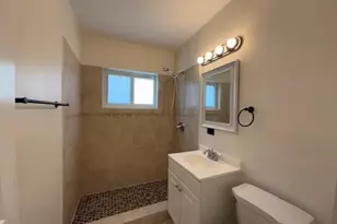 1621-1623 NE 16th Terrace NE, Fort Lauderdale, FL 33305 - Photo 13