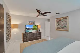 1916 NE 24th St, Wilton Manors, FL 33305 - Photo 25