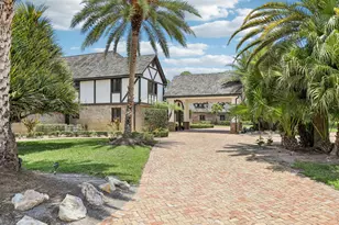 14900 Stirrup Ln, Wellington, FL 33414 - Photo 3