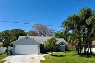 233 SW Chapman Ave, Port Saint Lucie, FL 34984 - Photo 1
