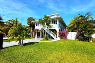 27385 St Lucie Ln, Ramrod Key, FL 33042 - Photo 3
