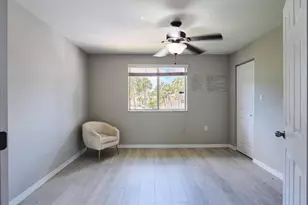 13201 Glenmoor Dr, West Palm Beach, FL 33409 - Photo 11