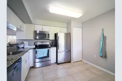 13201 Glenmoor Drive, West Palm Beach, FL 33409 - Photo 9