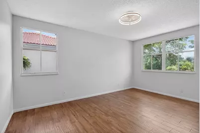 3083 W Buena Vista Drive, Margate, FL 33063 - Photo 19