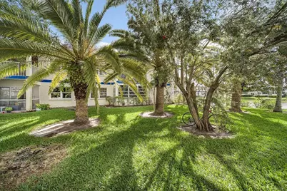 1507 SE Royal Green Circle #102, Port Saint Lucie, FL 34952 - Photo 17