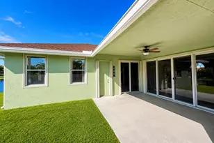 1168 Hatteras Cir, Greenacres, FL 33413 - Photo 5