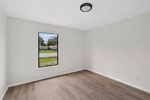 2575 1st Pl, Vero Beach, FL 32962 - Photo 23