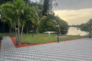 2000 N Congress Ave, West Palm Beach, FL 33409 - Photo 17