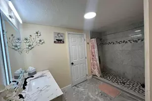 2000 N Congress Ave, West Palm Beach, FL 33409 - Photo 17