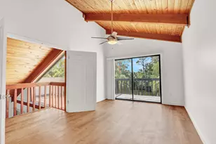 100 Sparrow Dr, Royal Palm Beach, FL 33411 - Photo 23