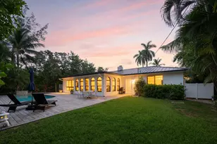 35 Anna St, Ocean Ridge, FL 33435 - Photo 1