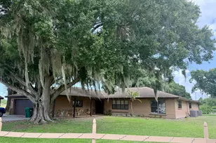1631 SE 24th Blvd, Okeechobee, FL 34974 - Photo 3