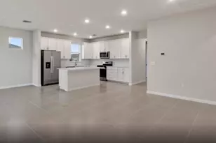 13591 SW Vermillion Cir, Port Saint Lucie, FL 34987 - Photo 11