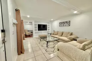 2410 24th Ln, Palm Beach Gardens, FL 33418 - Photo 3