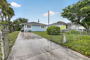 2842 NW 9th Pl, Fort Lauderdale, FL 33311 - Photo 1