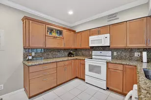 19181 Sabal Lake Dr, Boca Raton, FL 33434 - Photo 13