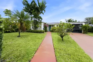 221 Princeton Dr, Lake Worth, FL 33460 - Photo 1