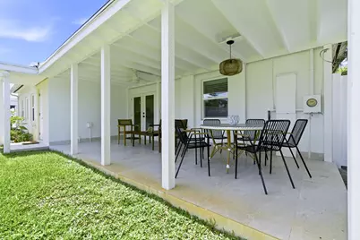 221 Princeton Drive, Lake Worth, FL 33460 - Photo 21