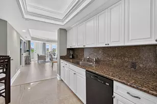300 SE 5th Ave, Boca Raton, FL 33432 - Photo 15