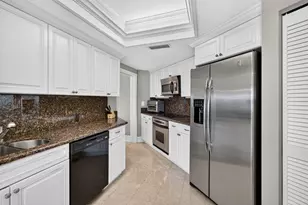 300 SE 5th Ave, Boca Raton, FL 33432 - Photo 13