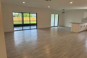 158 Cordoba Cir, Royal Palm Beach, FL 33411 - Photo 5