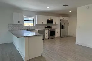 158 Cordoba Cir, Royal Palm Beach, FL 33411 - Photo 3