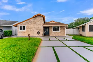 1721 SW 87th Terrace, Miramar, FL 33025 - Photo 1