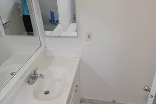 470 Executive Center Dr, West Palm Beach, FL 33401 - Photo 19