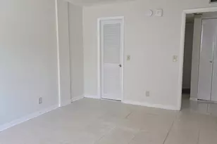 470 Executive Center Dr, West Palm Beach, FL 33401 - Photo 11